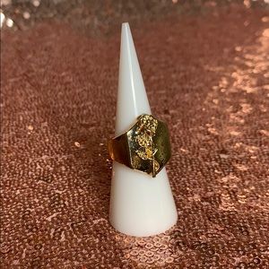 Gold Ring With Rose 🌹